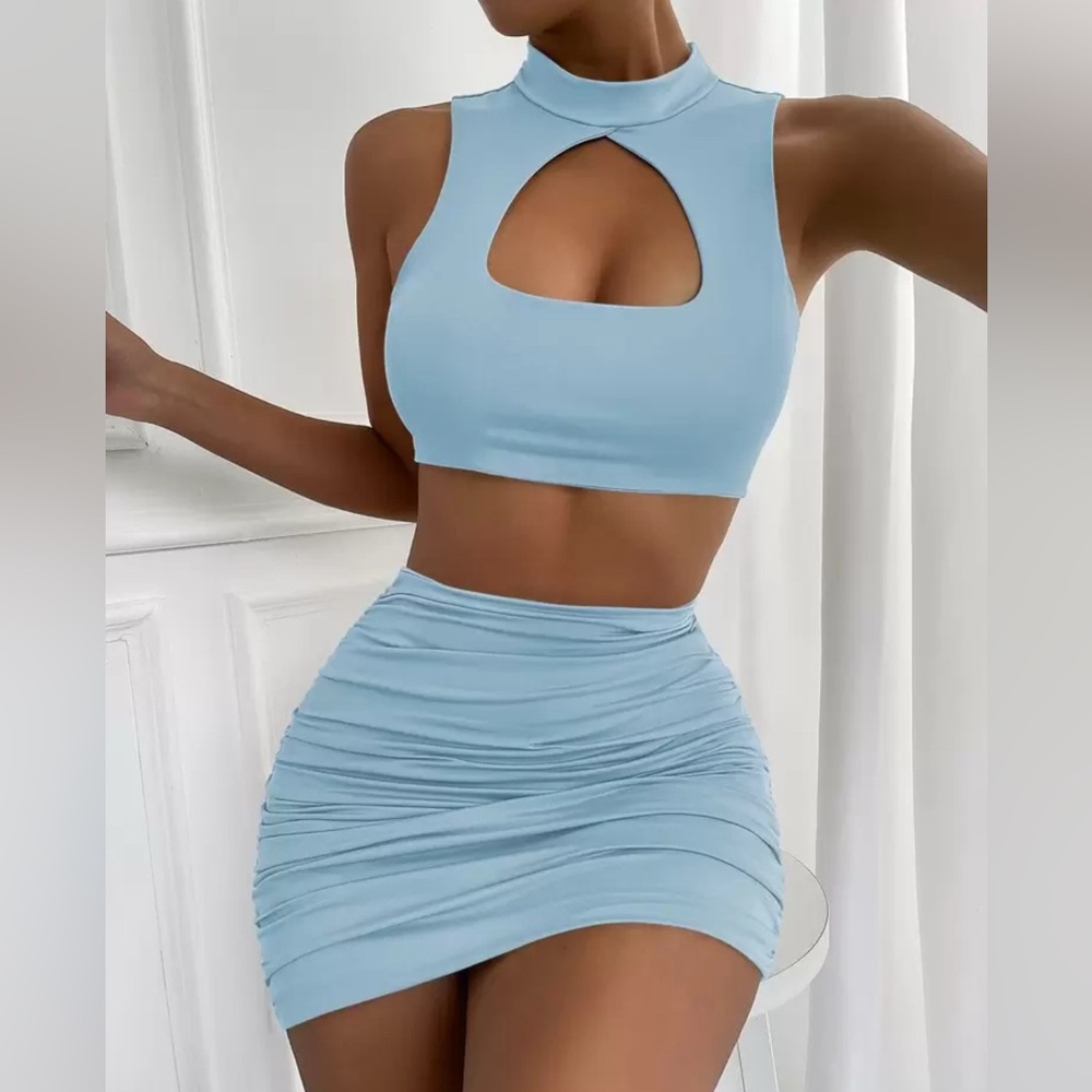 Light Blue Sleeveless Crop Top and Skirt Set